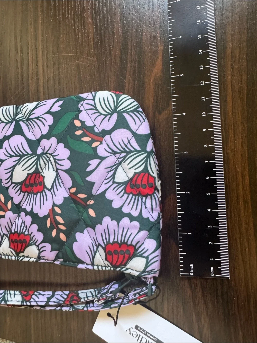 Vera Bradley have dimensions